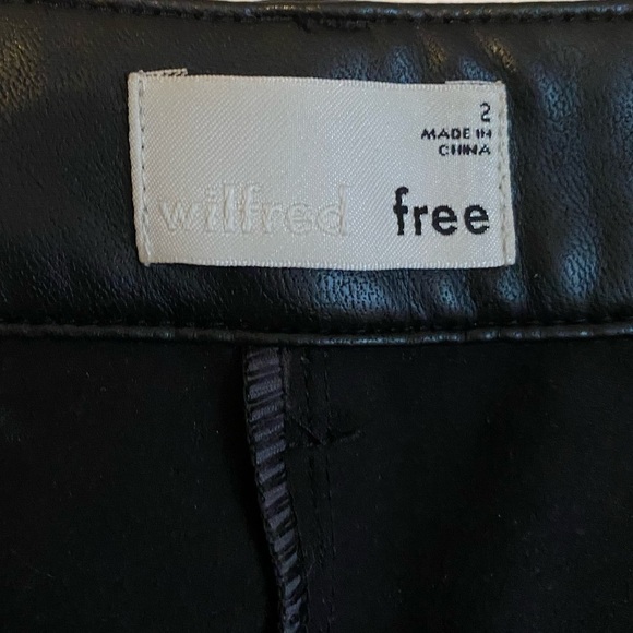 Wilfred Free Aritzia vegan leather cargo pants - Picture 11 of 13